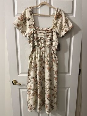 Floral Cream Maxi Dress NWT